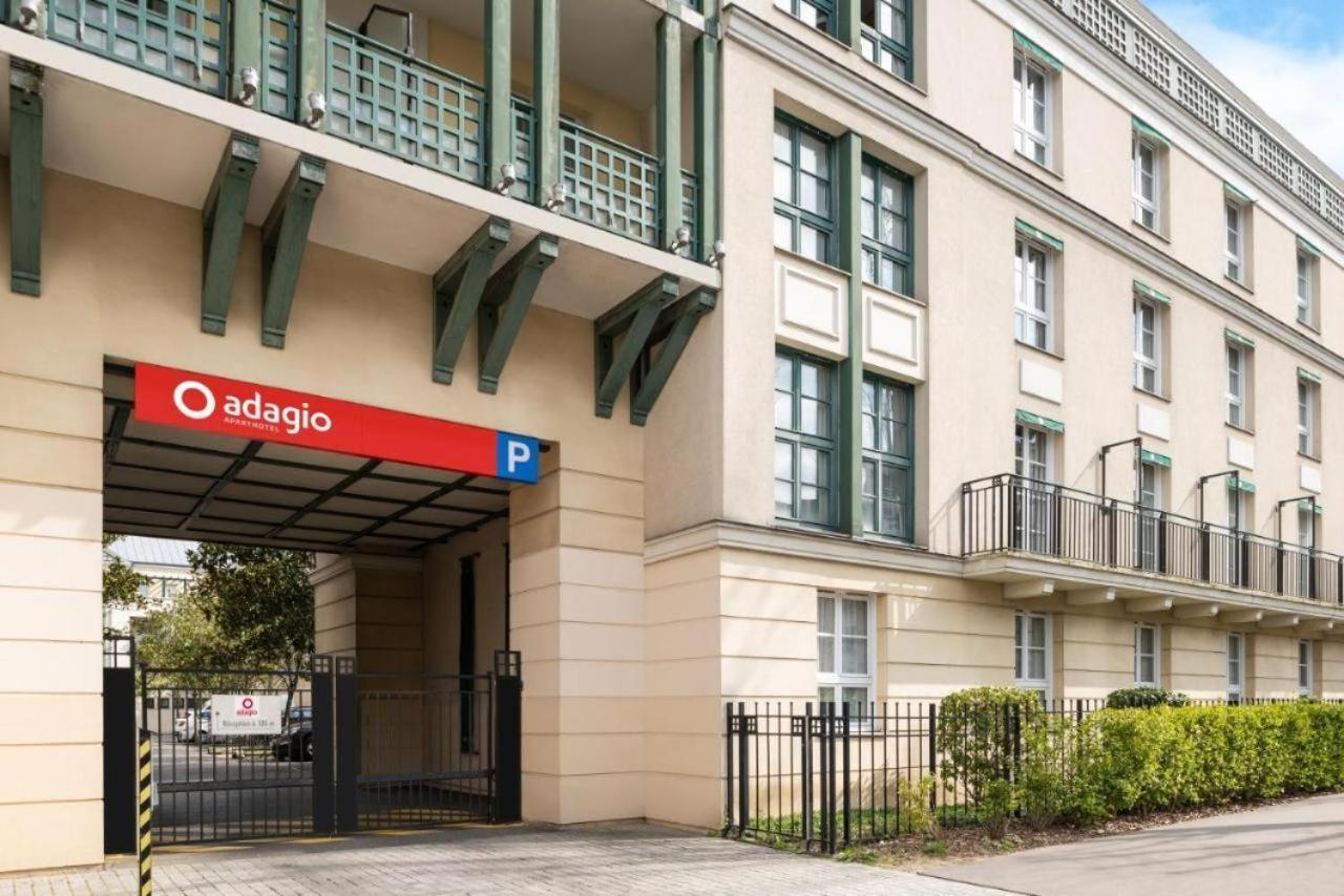 Rainbow Duplex N°1 Disney Serris Exterior foto