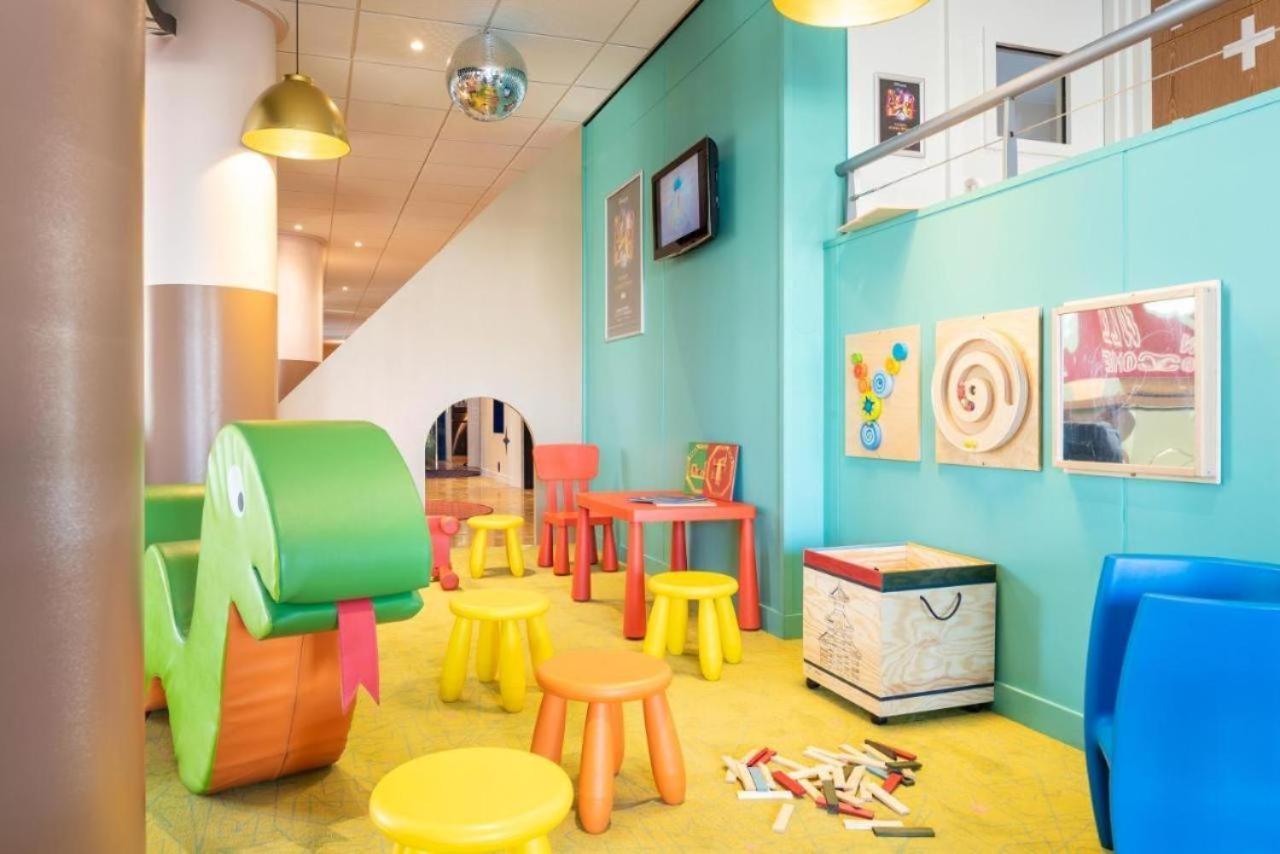 Rainbow Duplex N°1 Disney Serris Exterior foto